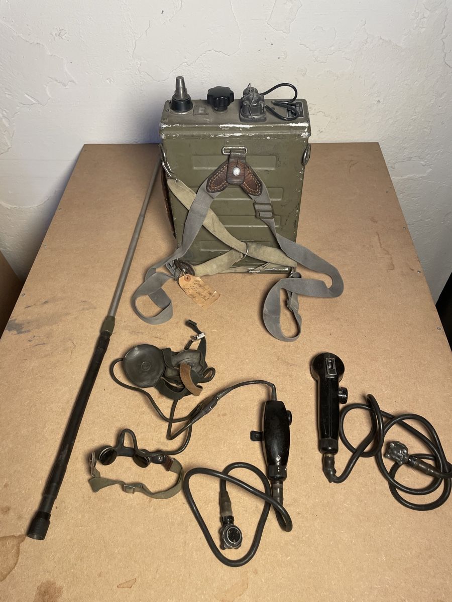 Radios: Schweizer Armee - Radio SE-101/102 E-604 – Defekt aus Fribourg von JohnB4 4