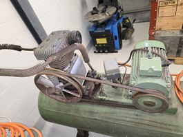 Vintage Druckluft Kompressor - muss geschweisst werden..