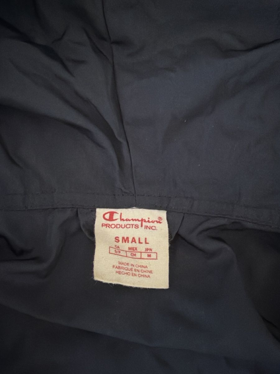 Champion Giacche: Champion Windjacke Grösse S – Usato da Rickenbach SZ venduto da mathis567 1