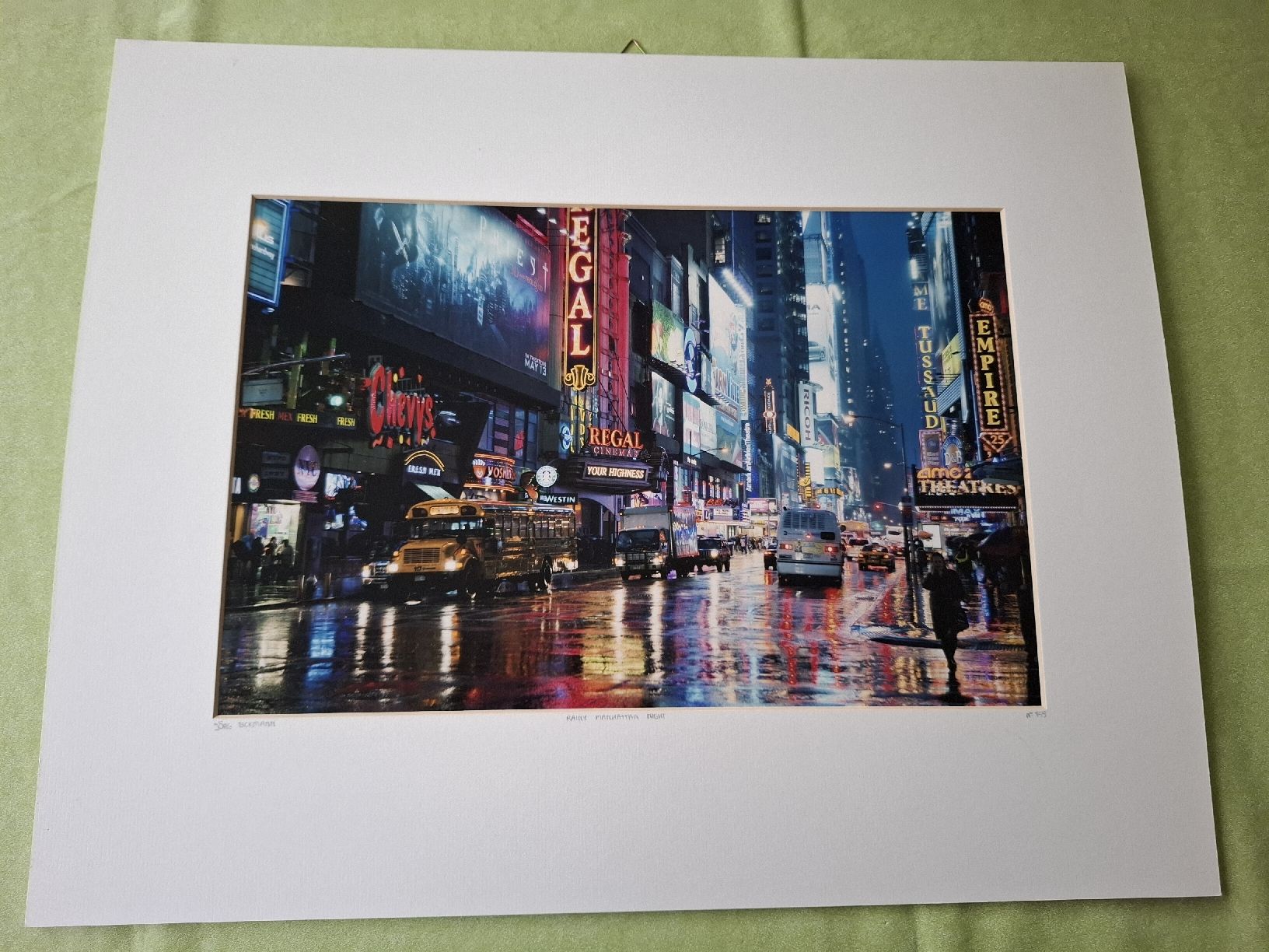Posters & Illustrations: Bild "Rainy Manhattan night" – D'occasion à Lütisburg par amerika123