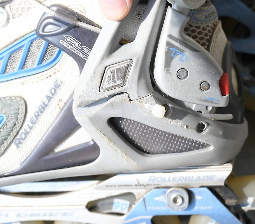 Pattini in linea & Pattini a rotelle: Rollerblade Activa TFS 4D, Grösse 39, leicht defekt – Difettoso da Dussnang venduto da Mr_lucky 2