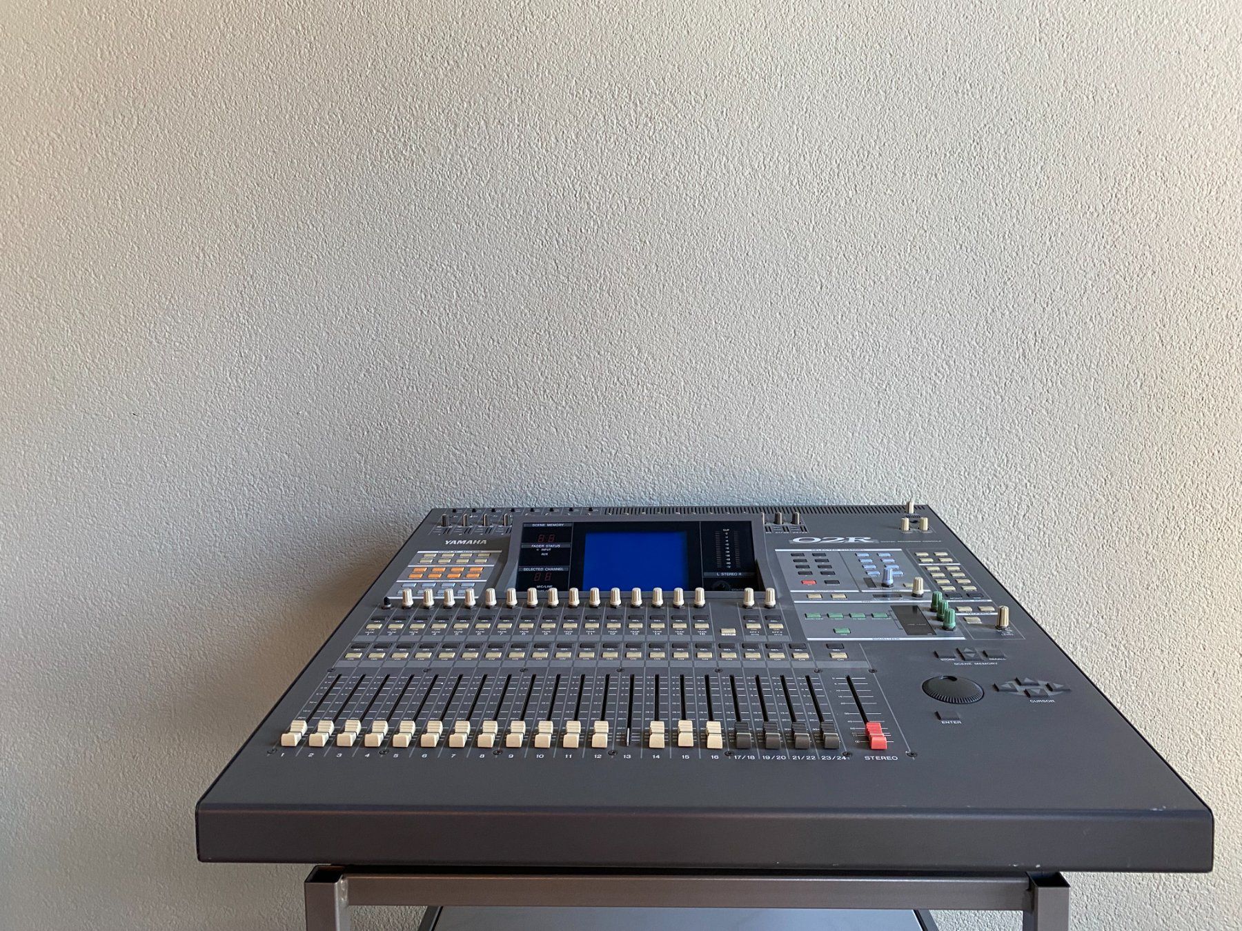Yamaha Mischpulte: Yamaha O2R Digital Mixer – Gebraucht aus Steffisburg von Blaukreuzbrocki.Thun 2