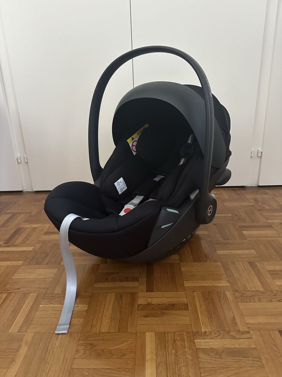 Cybex Auto-Kindersitze: Cybex Cloud G Plus + base Infant Seat Excellent Condition – Neu (gemäss Beschreibung) aus Genève von mar_t7d9