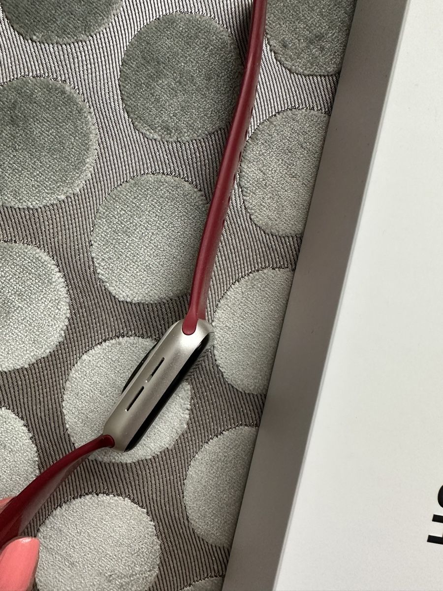 Apple Smartwatch: Apple Watch SE 2nd Gen 40 MM Starlight – Usato da Kilchberg venduto da AK_KB 3