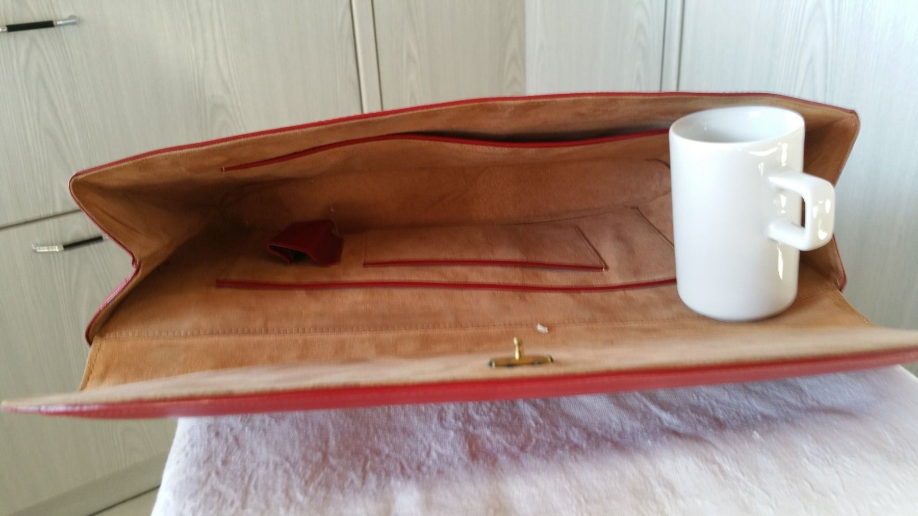 Taschen für Damen: Vintage Ledertasche rot 60er Jahre – Gebraucht aus Bäretswil von ricoric 3