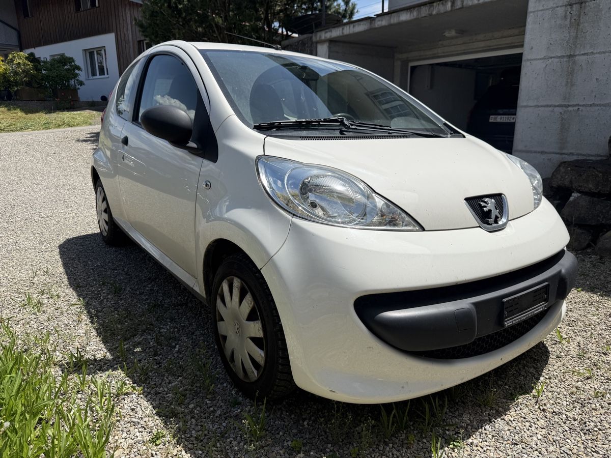 Peugeot Automobili: Peugeot 107 1.0 I – Usato da Bern venduto da CarCollectorBern 1