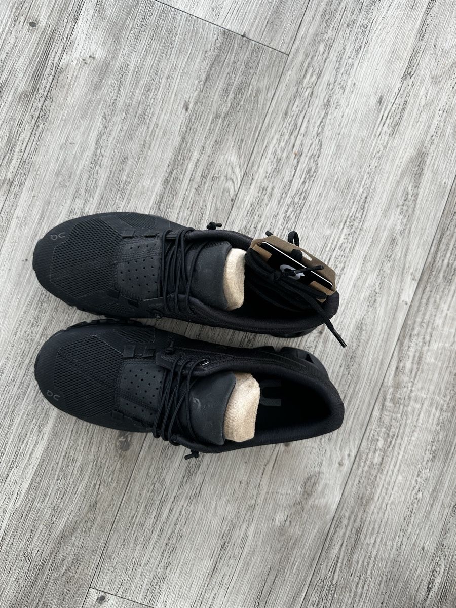 Scarpe da donna: On Schuhe 5 Paar Total – Nuovo (secondo la descrizione) da Chur venduto da Lungos72 2