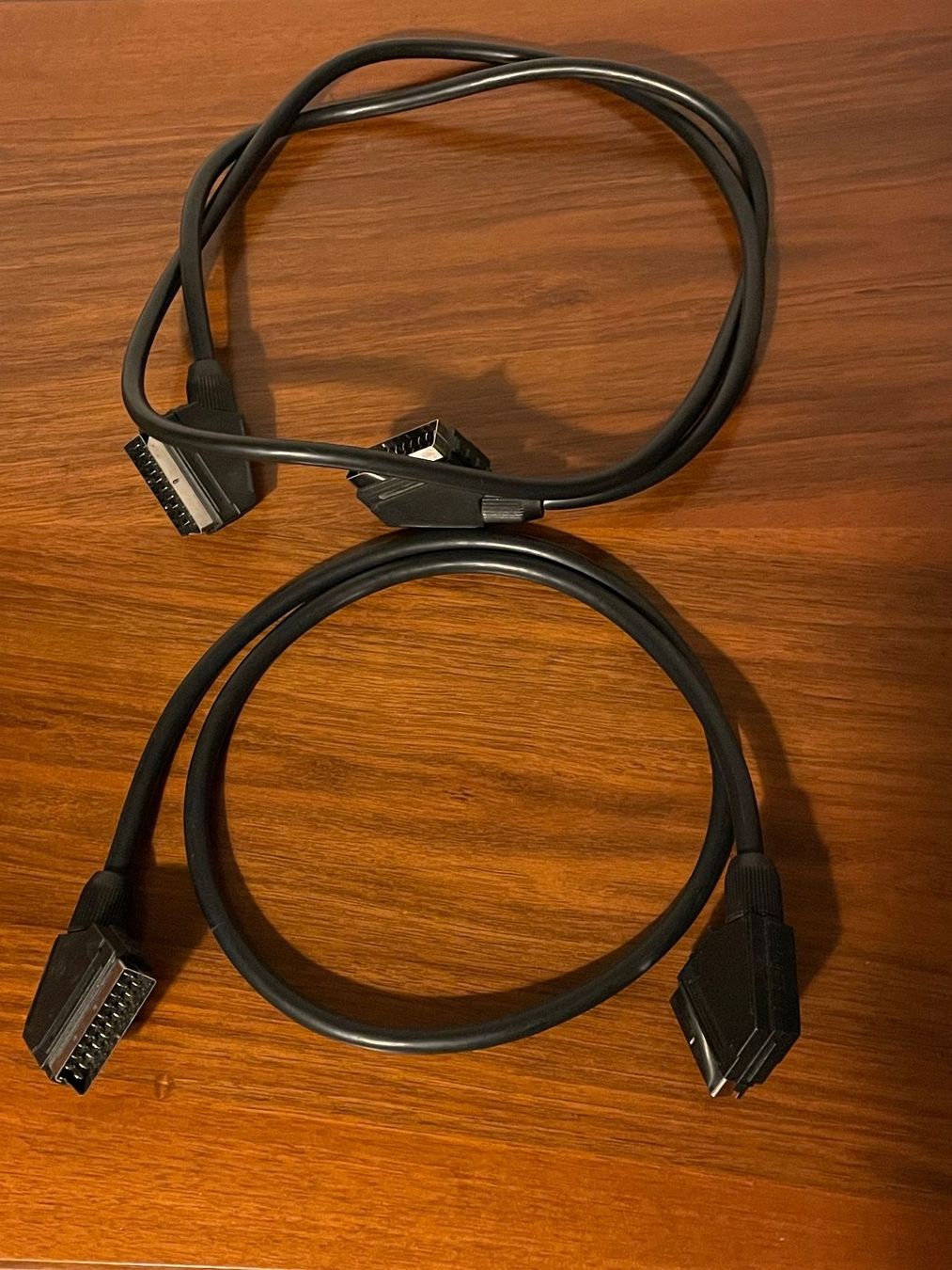 Kabel: 2 Scart Kabel, schwarz – Gebraucht aus Zürich von emkay13