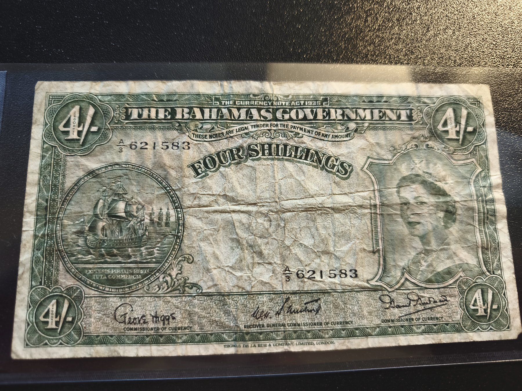Banconote: Bahamas Banknote - 4 Shillings – Usato da Mendrisio venduto da Dee-11
