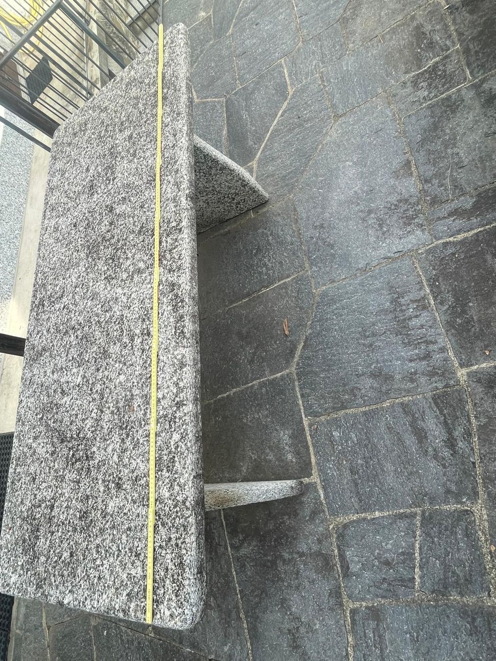 Tavoli: Granittisch – Usato da Wetzikon ZH venduto da robert.kaelin 3
