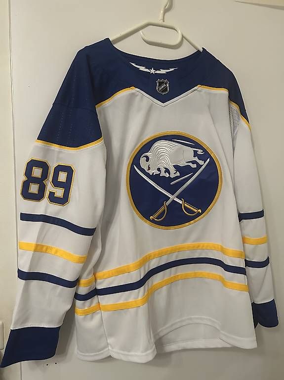 Leibchen & Hosen: Buffalo Sabres #89Tuch Jersey – Gebraucht aus Effretikon von PrimeTimeB