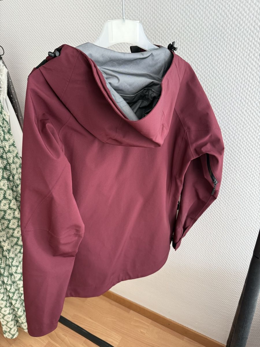 RevolutionRace Giacche: Veste Hiver - Révolution Race – Nuovo (secondo la descrizione) da St-Léonard venduto da chr_27y2 2