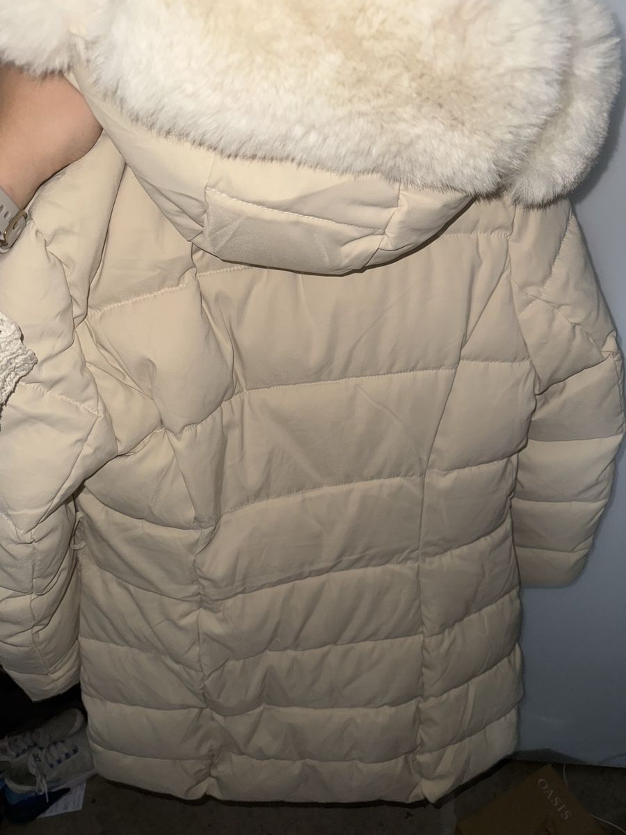 Giacche: Winterjacke mit Pelzbesatz, Grösse L – Nuovo (secondo la descrizione) da Pfäffikon ZH venduto da Tetu.33 6