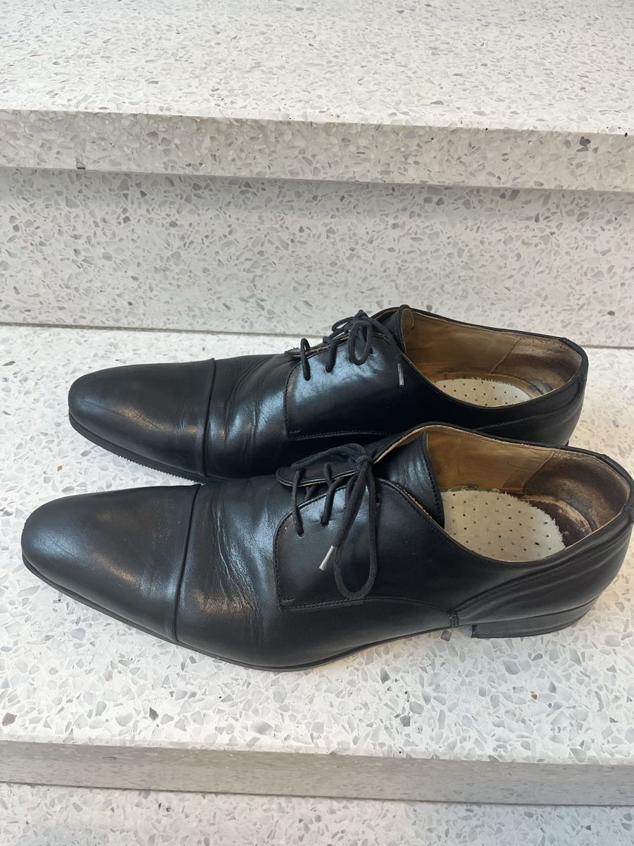 Chaussures hommes: Herrenschuhe Leder schwarz 42 – D'occasion à Luzern par Aldabema 2