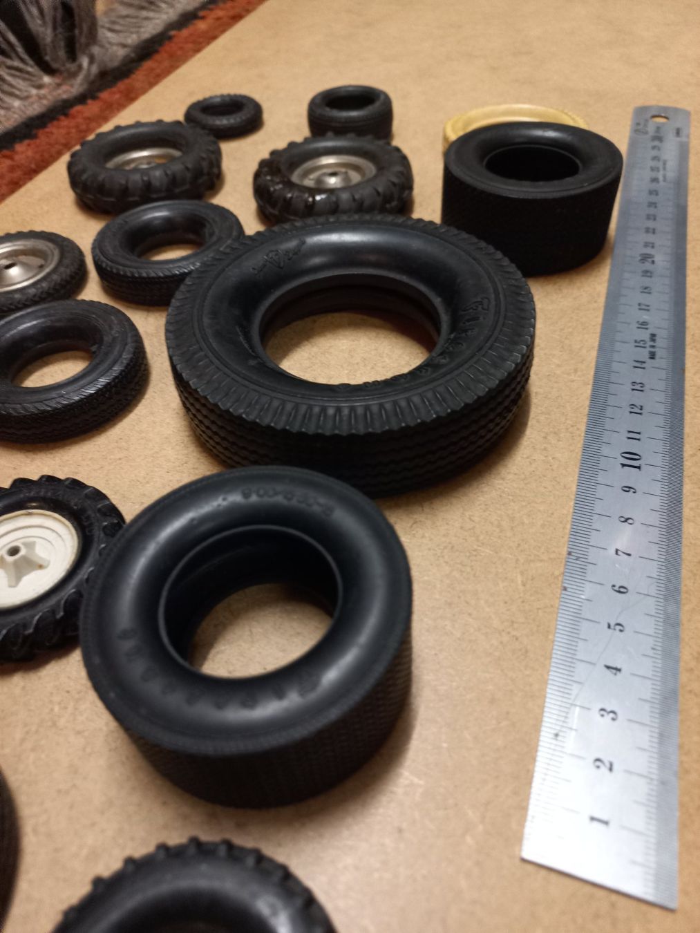 Meccano Giocattoli: Bastlerware:  Pneus und Meccano – Usato da Ammerswil AG venduto da savinir 5