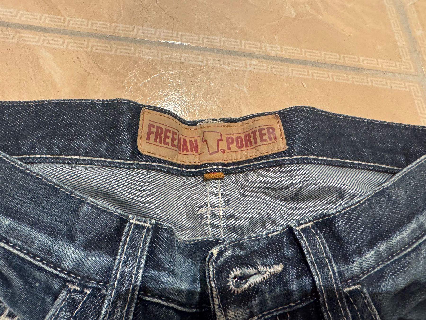 Freeman T. Porter Jeans: Freeman Porter neue 7/8 J eans / 25 Np 122 Fr – Nuovo (secondo la descrizione) da Klingnau venduto da Markus14 2