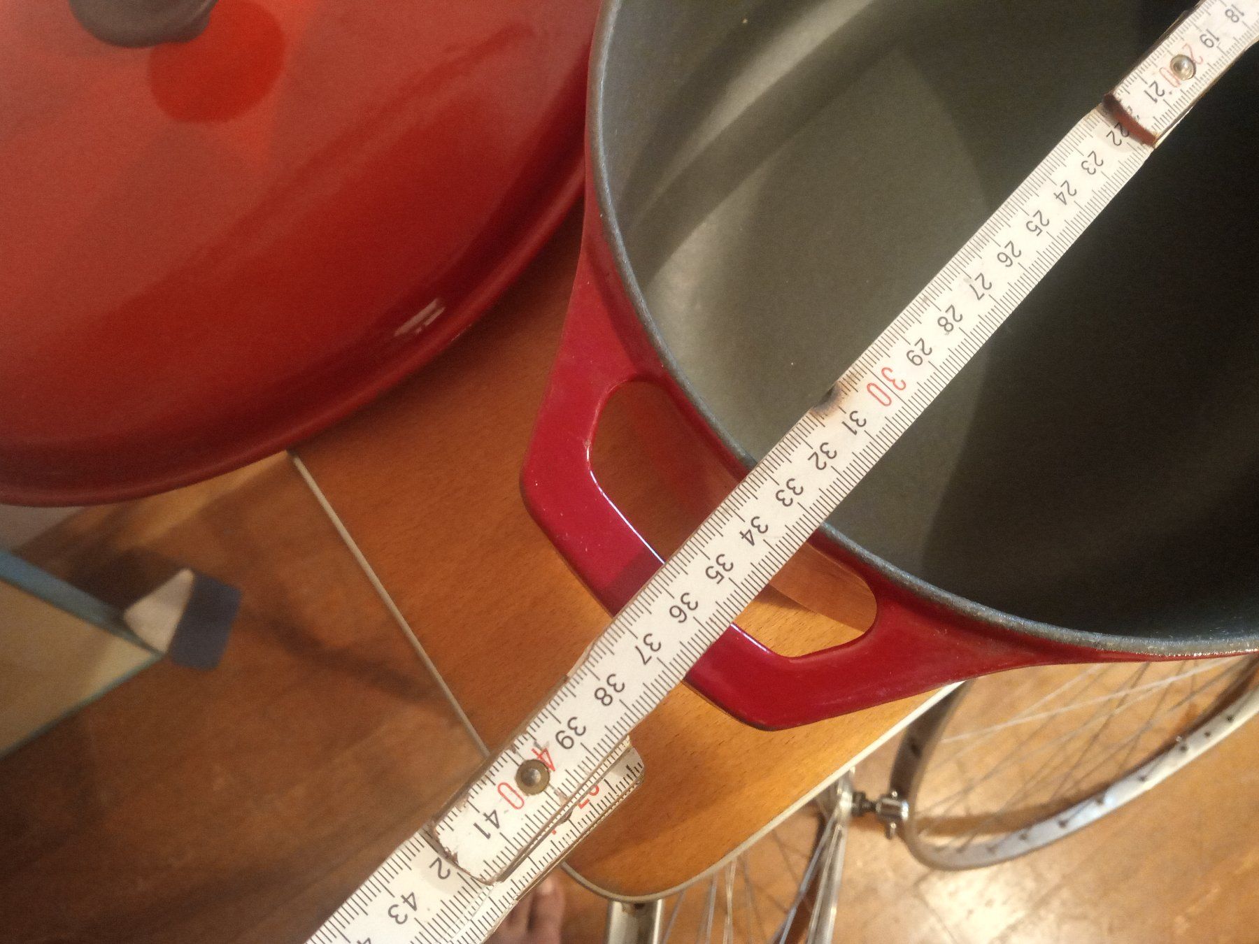 Töpfe: Bräter Gusseisen Topf Nomar 33cm – Gebraucht aus Prez-vers-Siviriez von Monija70 6