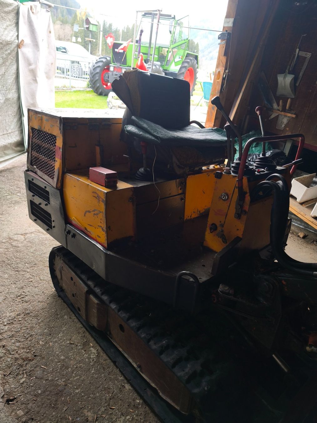 Escavatori: Bagger 1.5 Tonnen – Usato da Innertkirchen venduto da Esotec 1