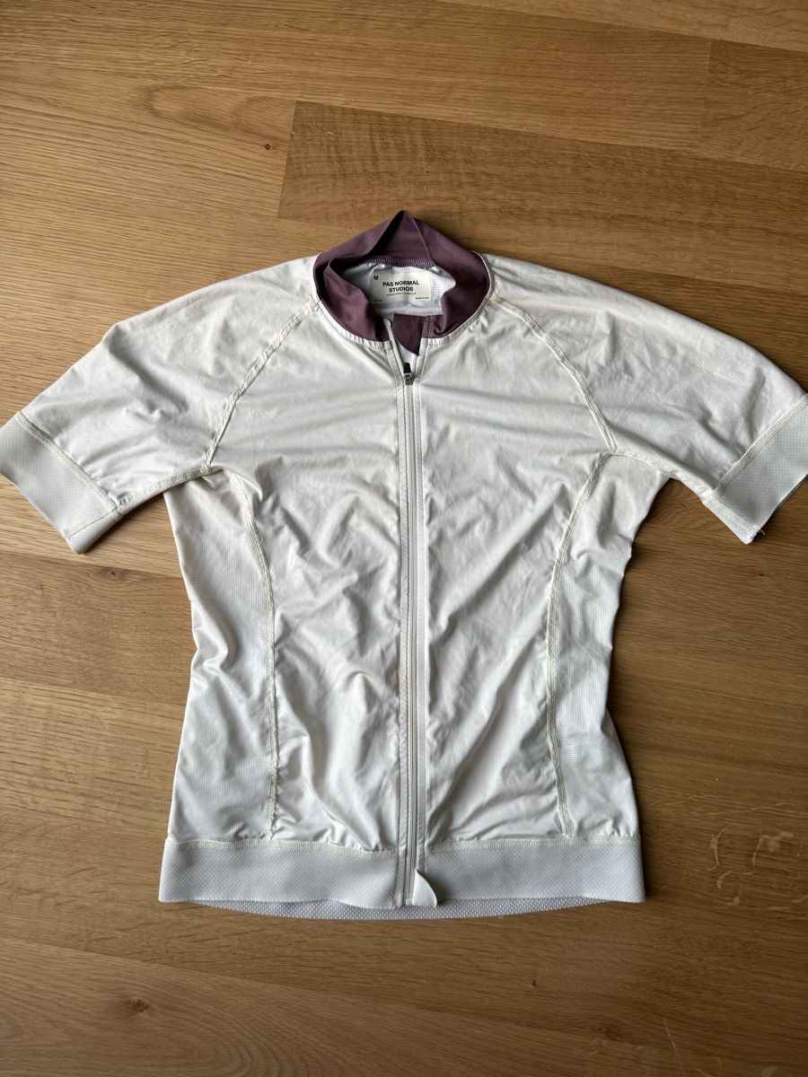 Pas Normal Studios Canottiere & Pantaloni: Pas Normal Studioas Woman Jersey M – Usato da Dussnang venduto da stina1988