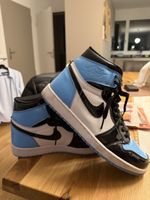 Air Jordan 1 «UNC Patent / Blue Chill» – Gr. 43 