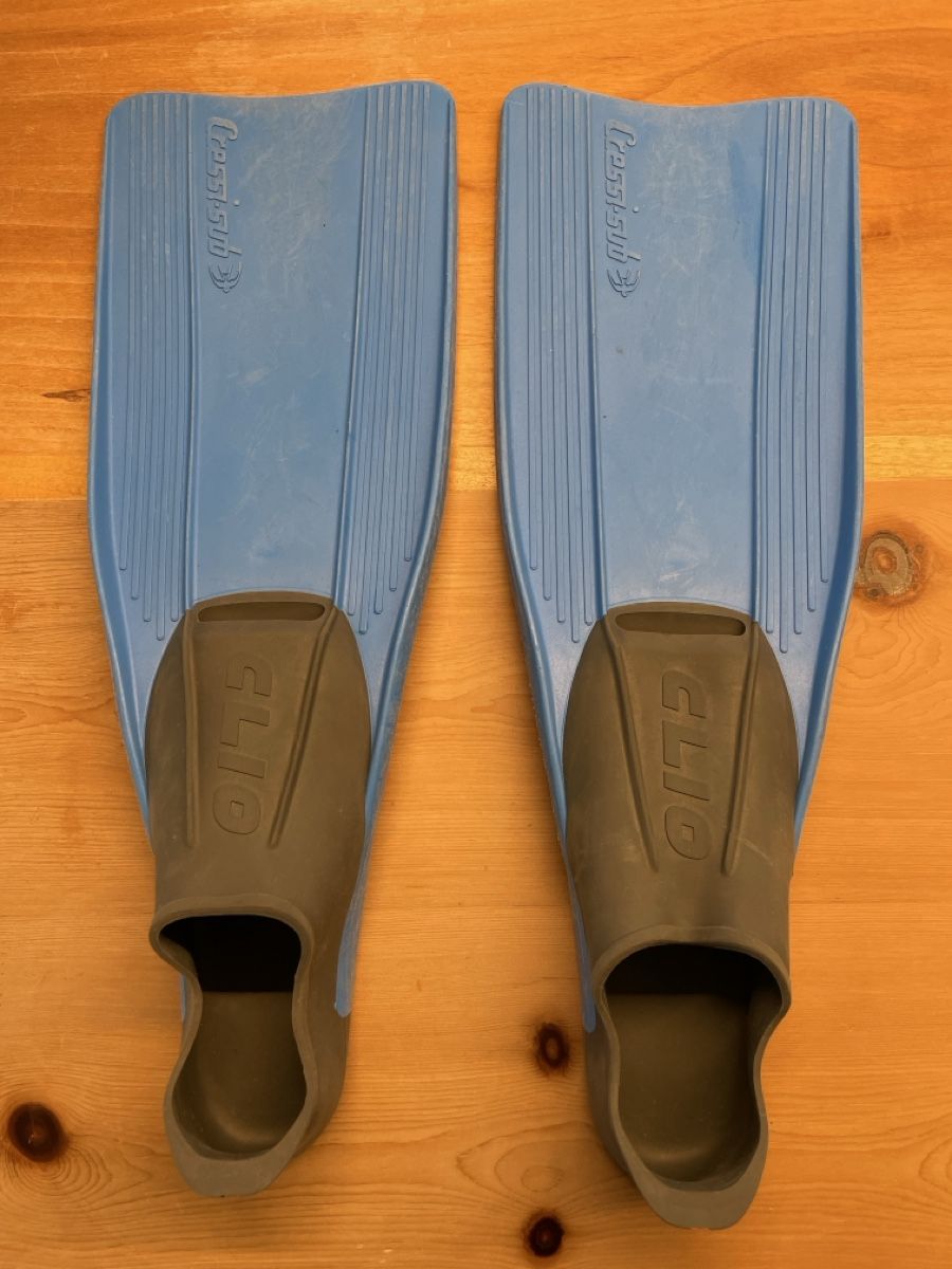 Cressi Flossen, Masken & Schnorchel: Flossen Gr. 33/34 von Cressi – Gebraucht aus Nänikon von q_Vb3-t0oR3_Y