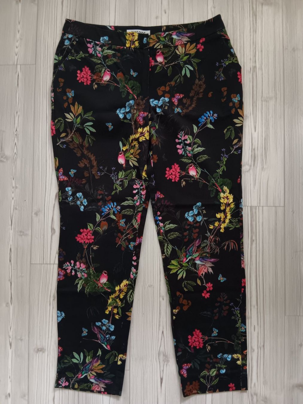 Nafnaf Pantaloni: NAF NAF  Pantalon / Hose    Taille / Grosse 40 CH .... – Usato da Cossonay-ville venduto da Super-Price-Quality