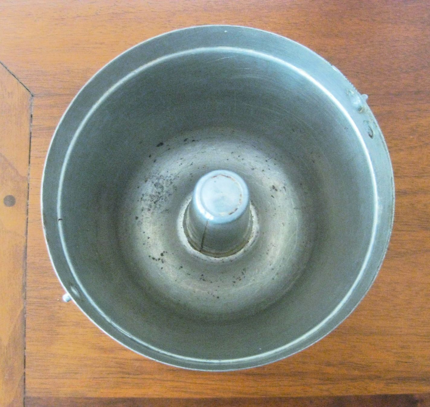 Backformen: Alte Kuchenform aus Metall - Puddingform – Gebraucht aus Kriens von Kraeutergarten 1