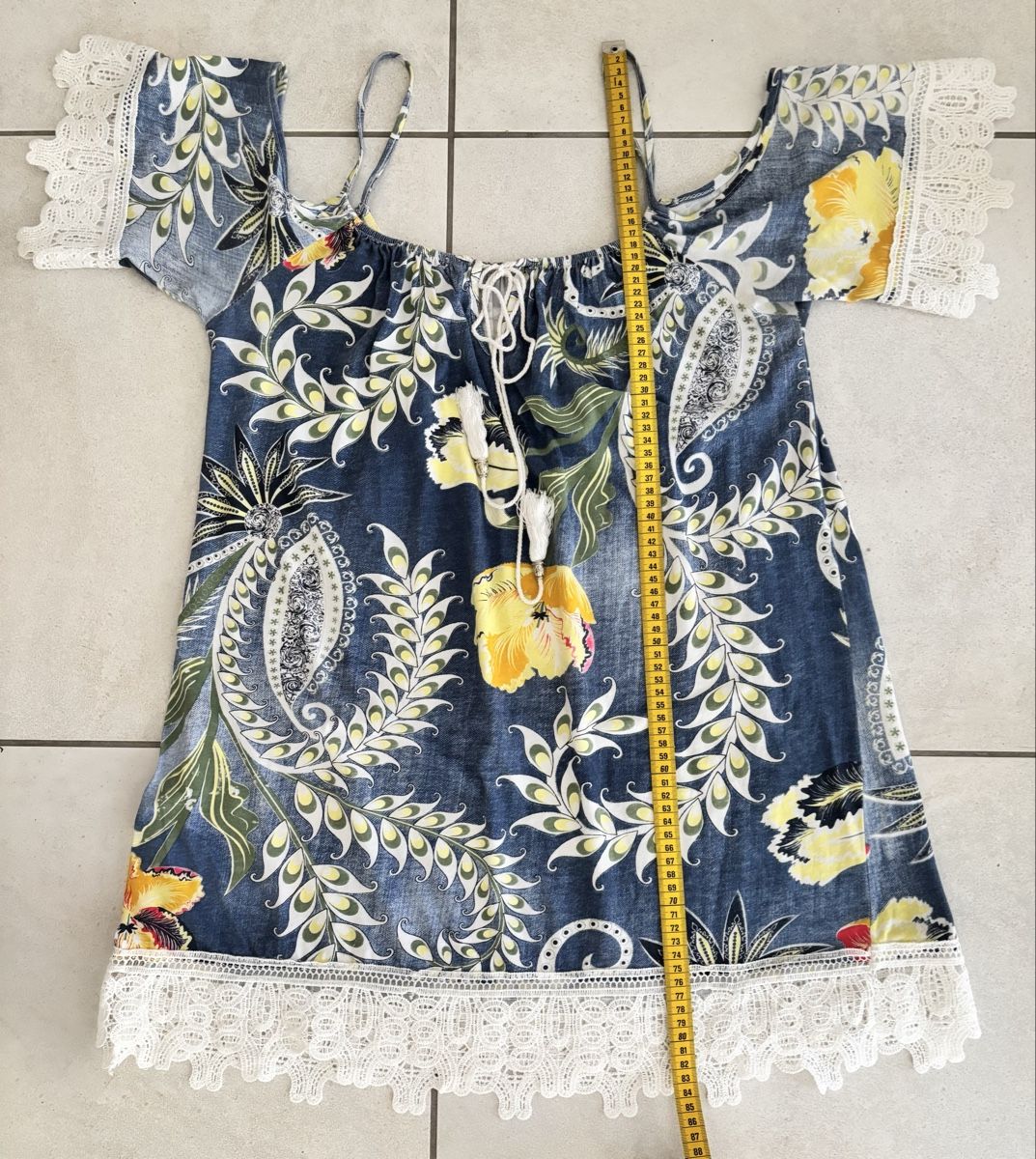 Vestiti: Kleid Gr.M mit speziellen Ärmeln  – Usato da Eglisau venduto da 3flower-power3 6