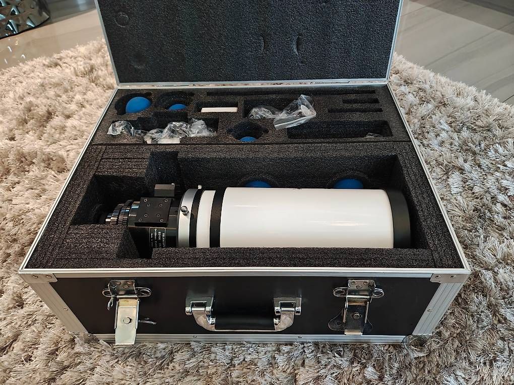 Sky-Watcher Telescopi: Sky-Watcher Esprit 100ED Super APO Triplet – Nuovo (secondo la descrizione) da Thonex venduto da shan1979