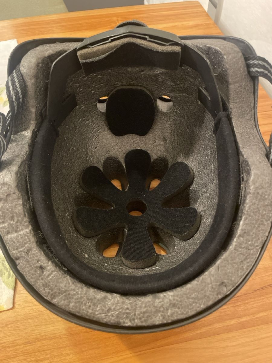 Micro Caschi: Micro Kinder Skater oder Fahrrad Helm - Grösse M – Usato da Wil SG venduto da Wanessamoccia17 1