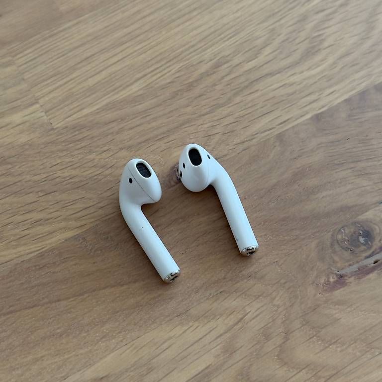 Apple Cuffie: Apple AirPods 2 – Usato da Widen venduto da flavio_marchi 2