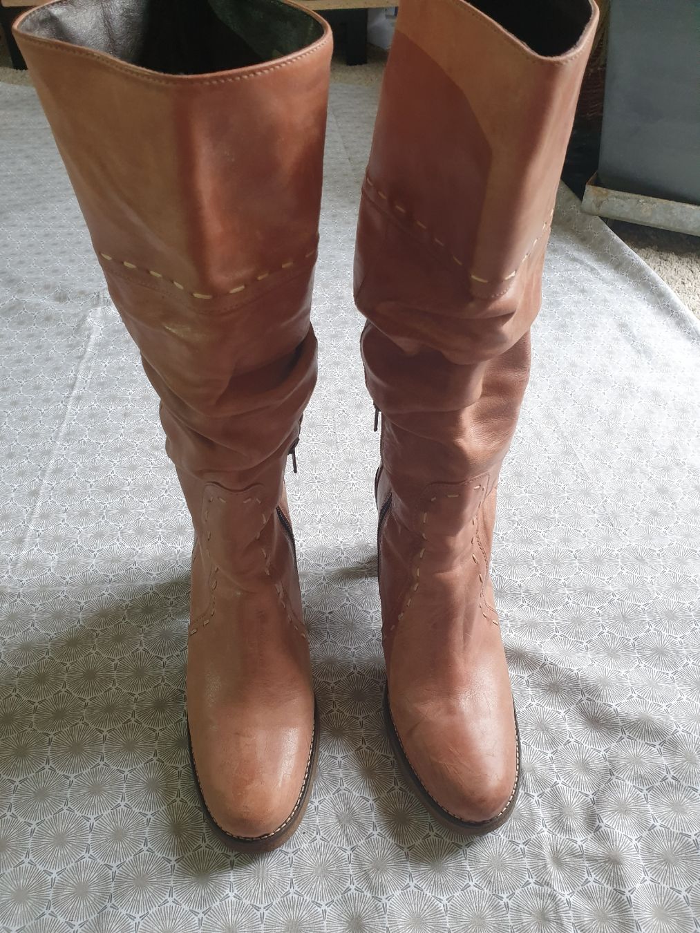 Damenschuhe: Stiefeln Gr. 40 Pasito – Neu (gemäss Beschreibung) aus Zürich von yoarg