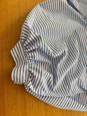 Bluse Grösse S/M mit Puffärmel, kurzgeschnitten mit Knopf