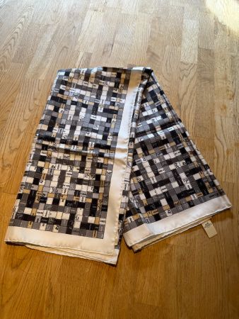 Hermès Bolduc au Carré GM Cashmere Shawl – 2008