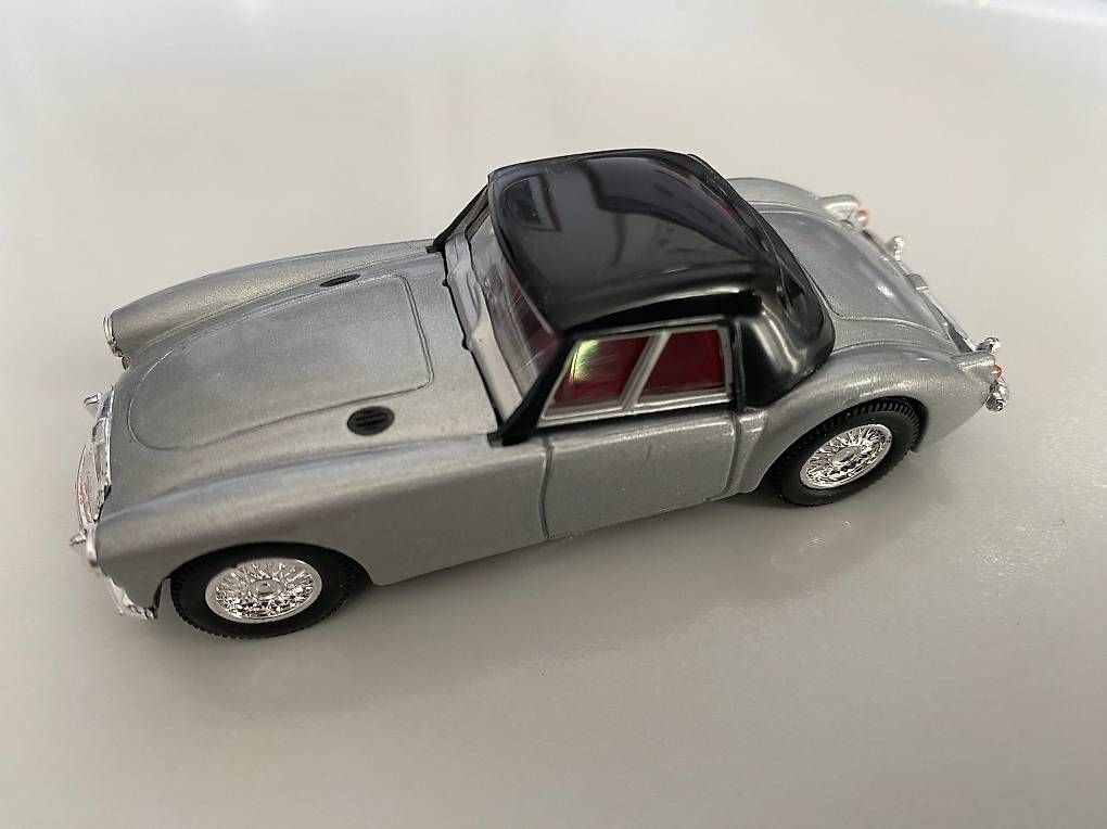 MG Modellini d'auto: Oldtimer Modell MGA 1:43 – Usato da Bern venduto da Pfupfi0