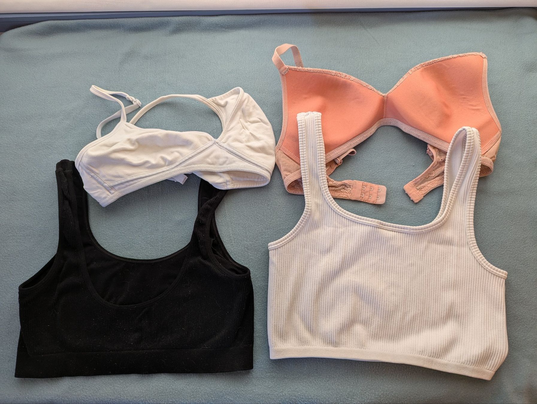 Sonstige Unterwäsche: BH-Set: 4 schöne BHs/ Bustiers 85B, 36-38 – Gebraucht aus Goldingen von YouAreMySunshine 1
