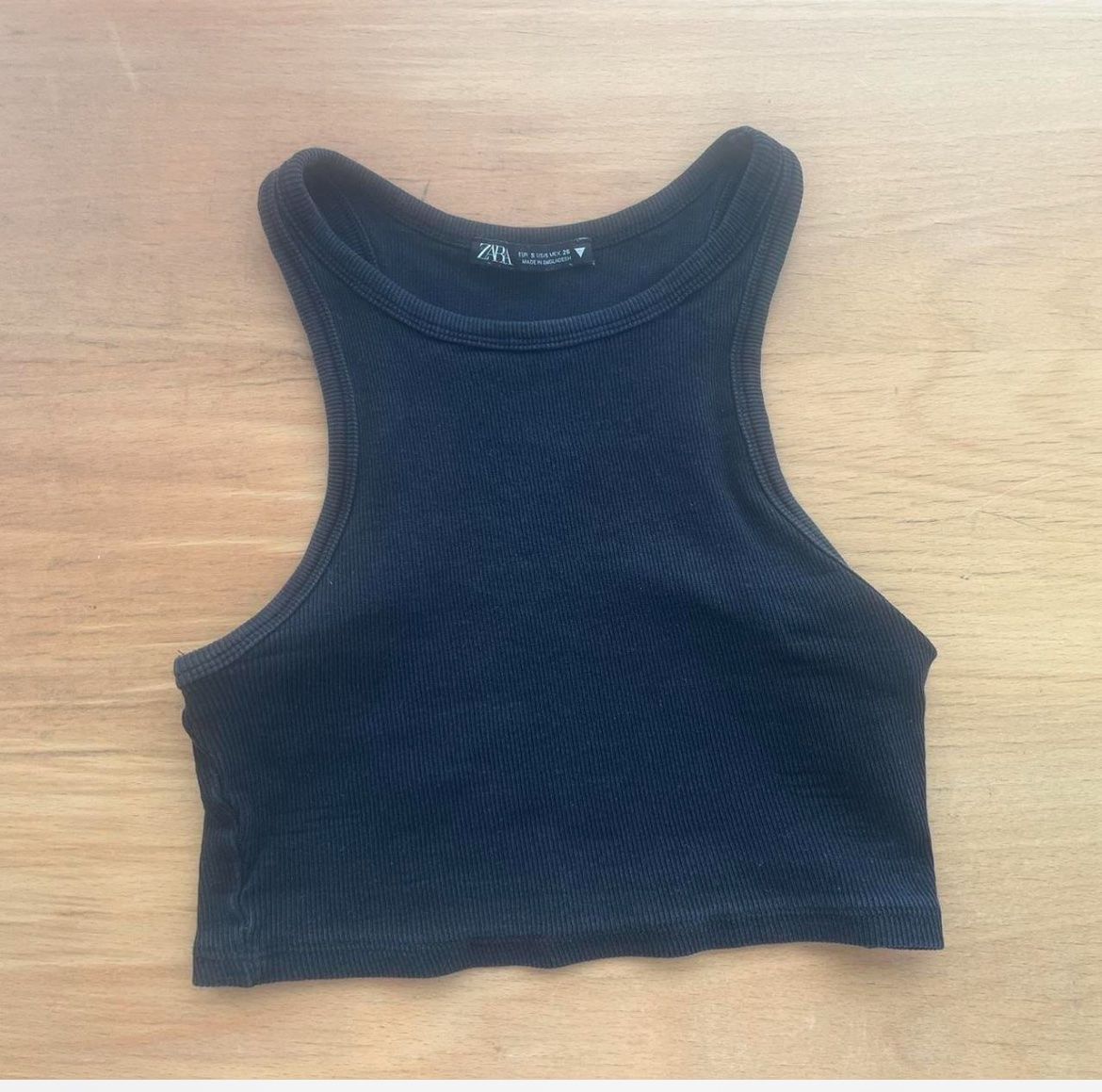 Zara Top: Zara Basic Ribbed Crop Top, Size S, Black, Summer Essential – Usato da Zürich venduto da ros_n8lm