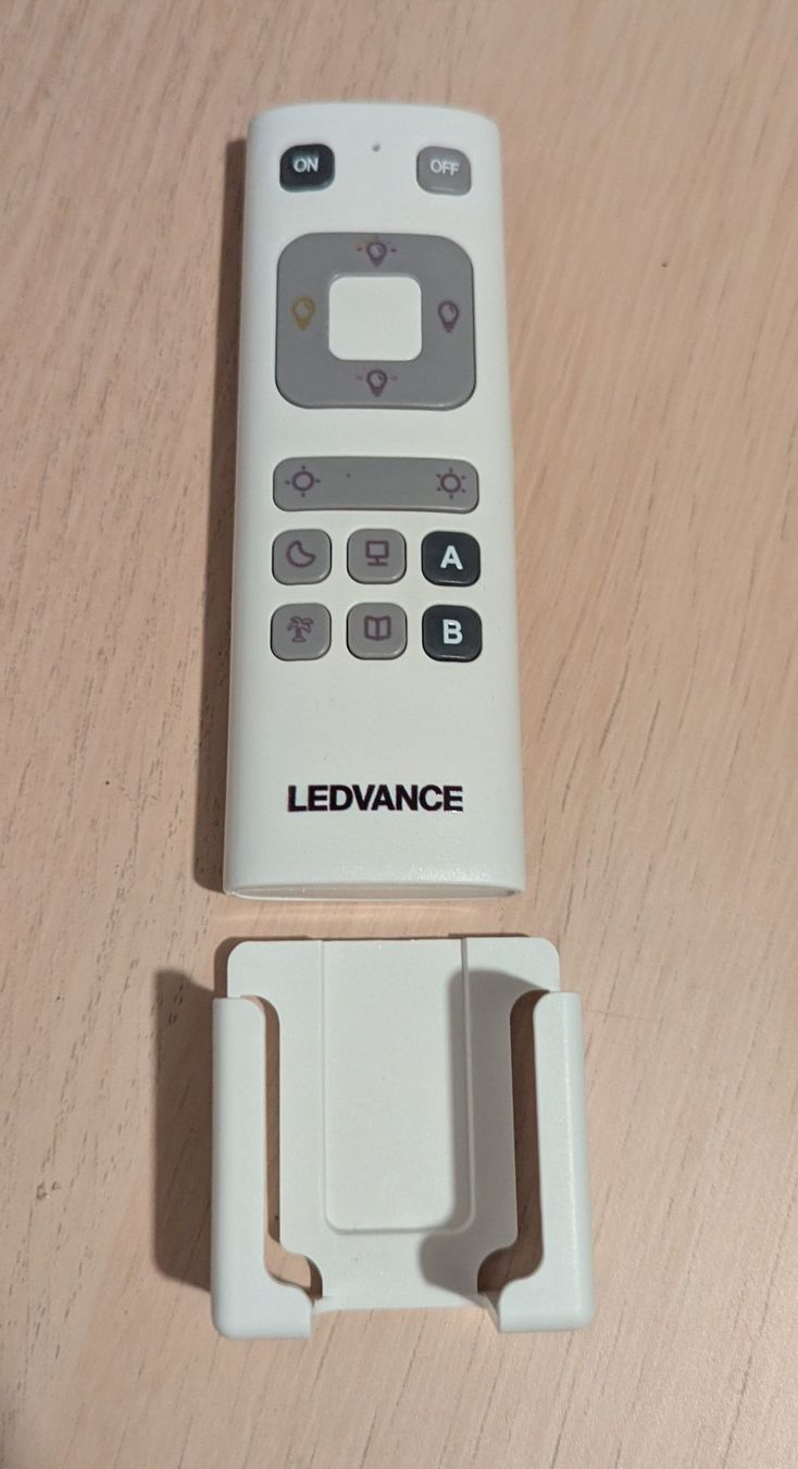 Lampadari & plafoniere: Ledvance Smart+ Wifi LED-Deckenleuchte + Remote – Usato da Bassersdorf venduto da diogo027 2