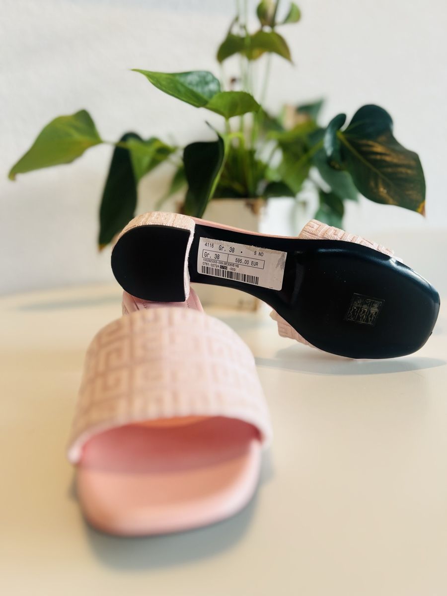 Givenchy Scarpe da donna: Neue Givenchy Sandalen - Größe 38 – Nuovo e nell'imballaggio originale da Seengen venduto da kri_27st 4