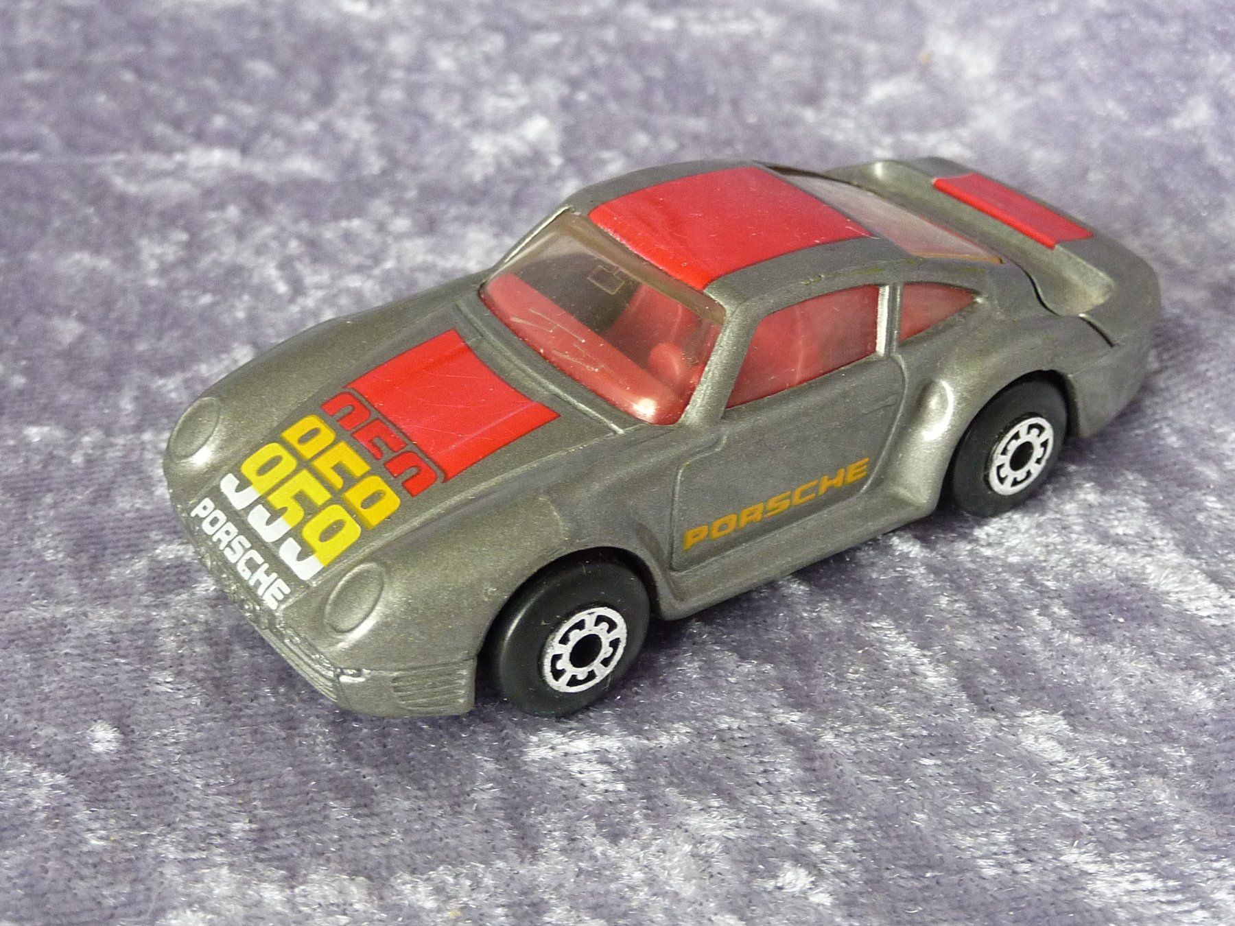 Matchbox Modellini d'auto: Porsche 959 1:64 – Usato da Dürrenäsch venduto da Cobra1ch