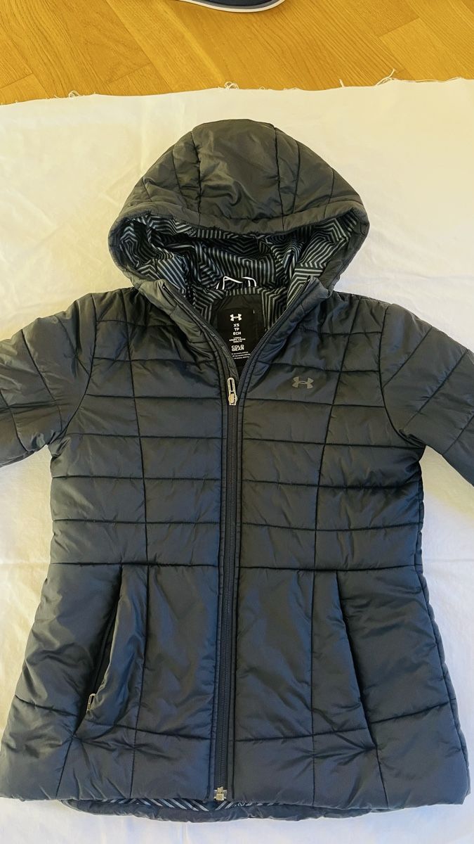 Under Armour Giacche: Under Armour Damen Jacke XS – Nuovo (secondo la descrizione) da Davos Platz venduto da Infinity795
