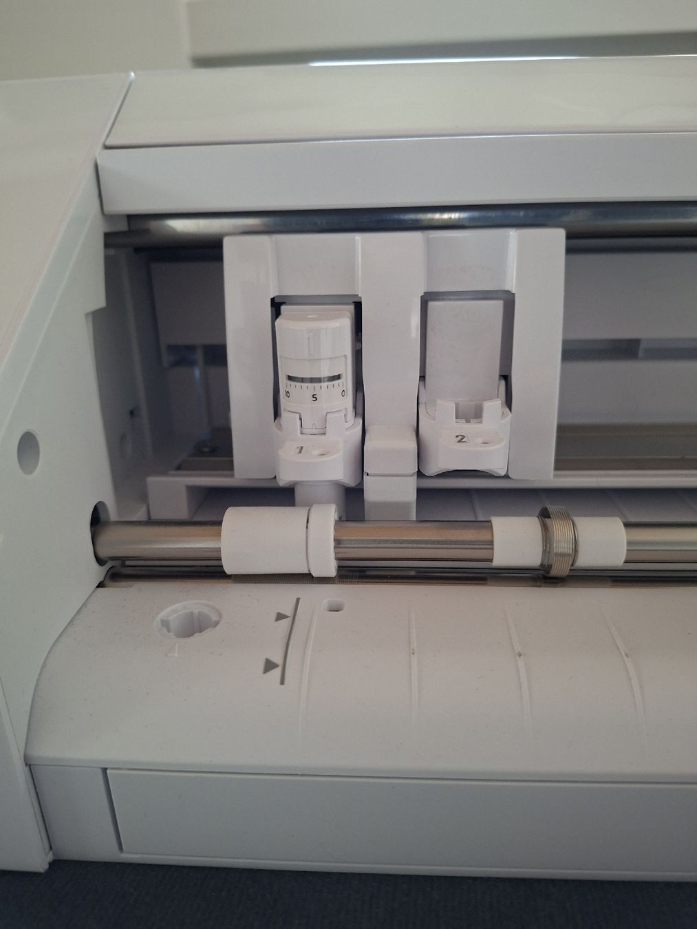 Cameo Tutte le macchine: Plotter Silhouette Cameo 4 mit Zubehör – Usato da Neuenkirch venduto da a_s_p6dq 2