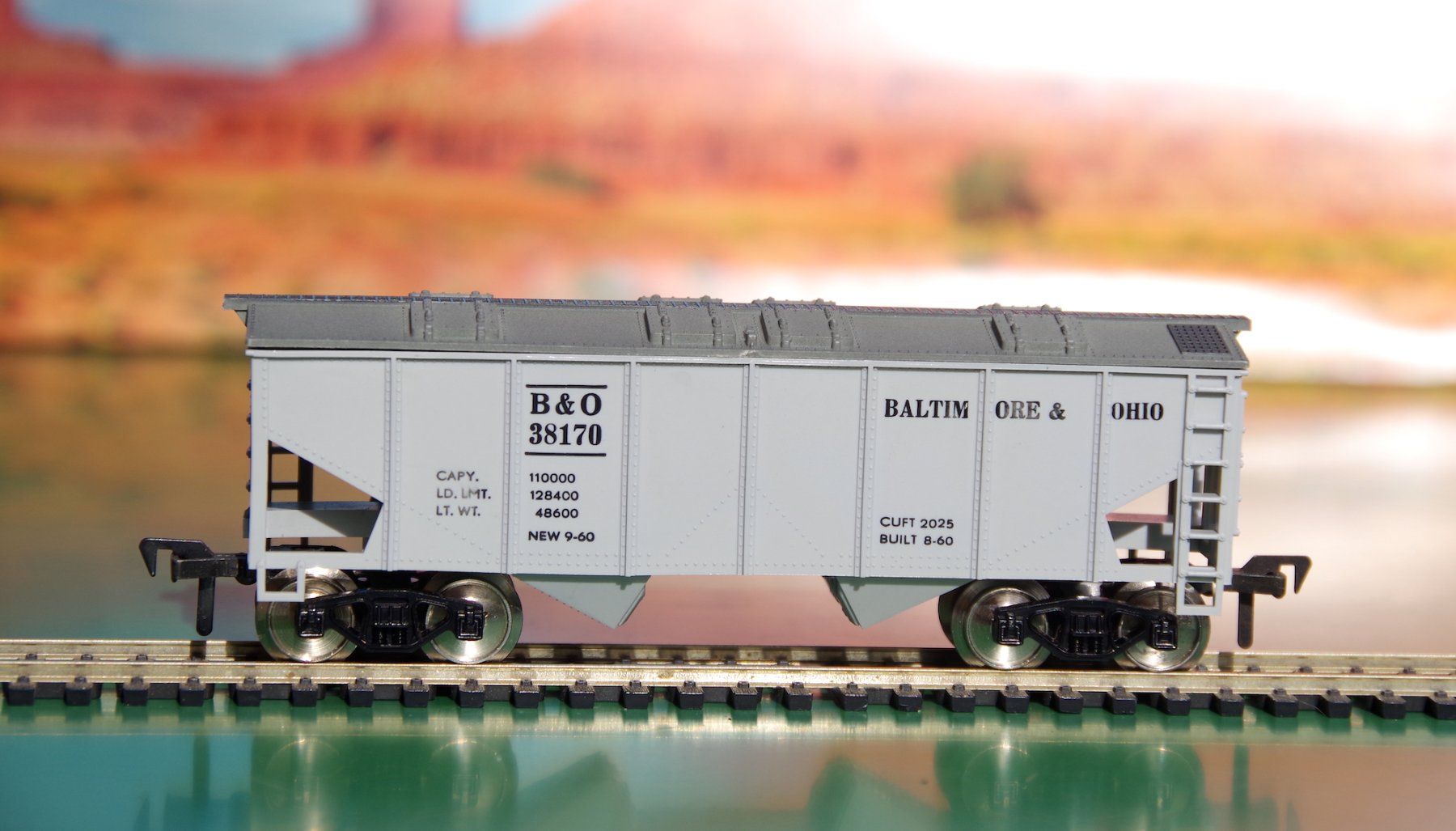 Fleischmann Modellini di ferrovie: Fleischmann H0 Covered Hopper Baltimore & Ohio Railroad/USA – Nuovo e nell'imballaggio originale da Frauenfeld venduto da Danielpwiedmer 2