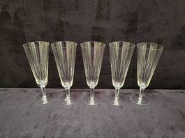 5 Elegante Vintage Sektgläser mit Rillenschliff