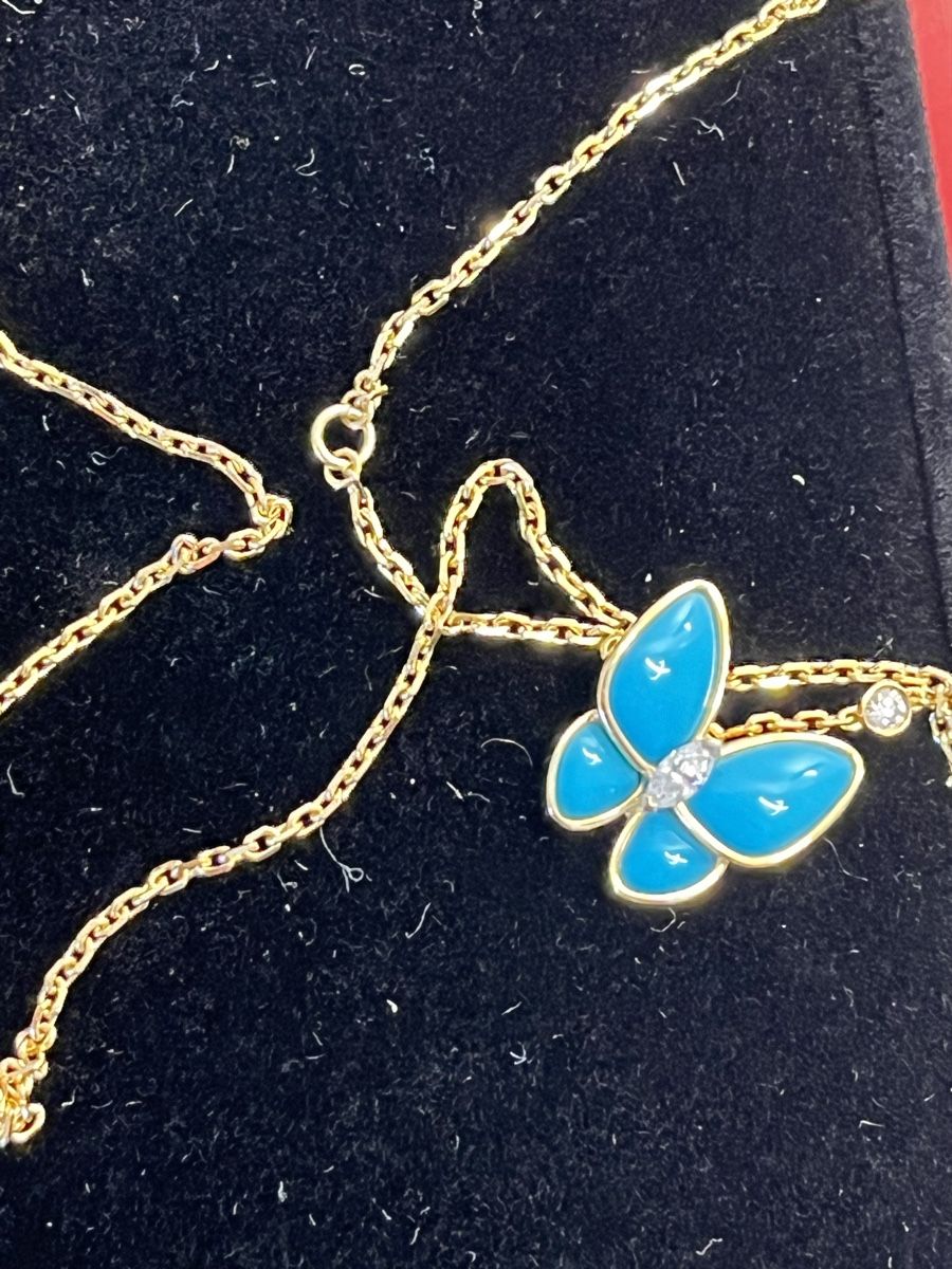 Ketten: Van Cleef Turquoise butterfly necklace – Gebraucht aus Langnau am Albis von anjalimkchotani 3
