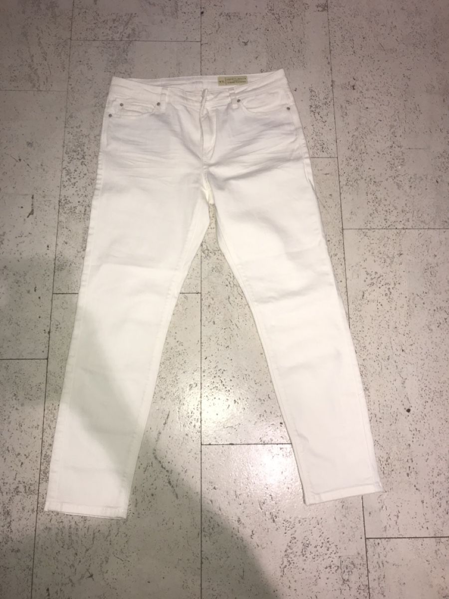 Jeans: Weiße Jeans 36 – Nuovo (secondo la descrizione) da Obfelden venduto da Spielsachenschweiz