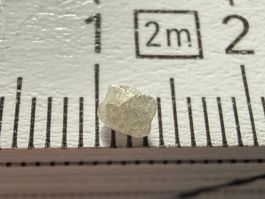 Schöner heller Rohdiamant, ca. 4 mm