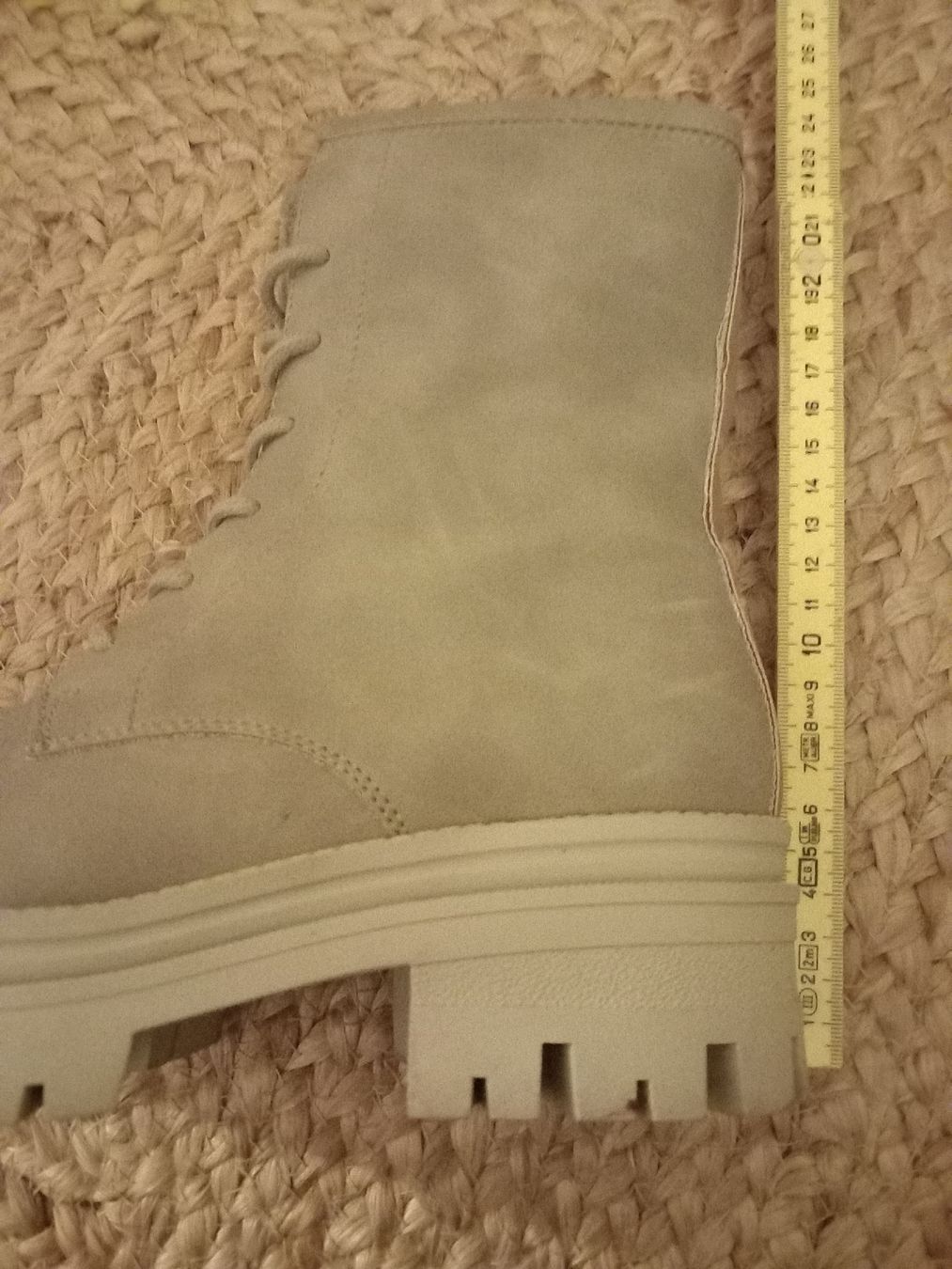 Scarpe da uomo: Stiefeletten OXMOX, 37, beige – Usato da Wanzwil venduto da lonelybeachhouse 2