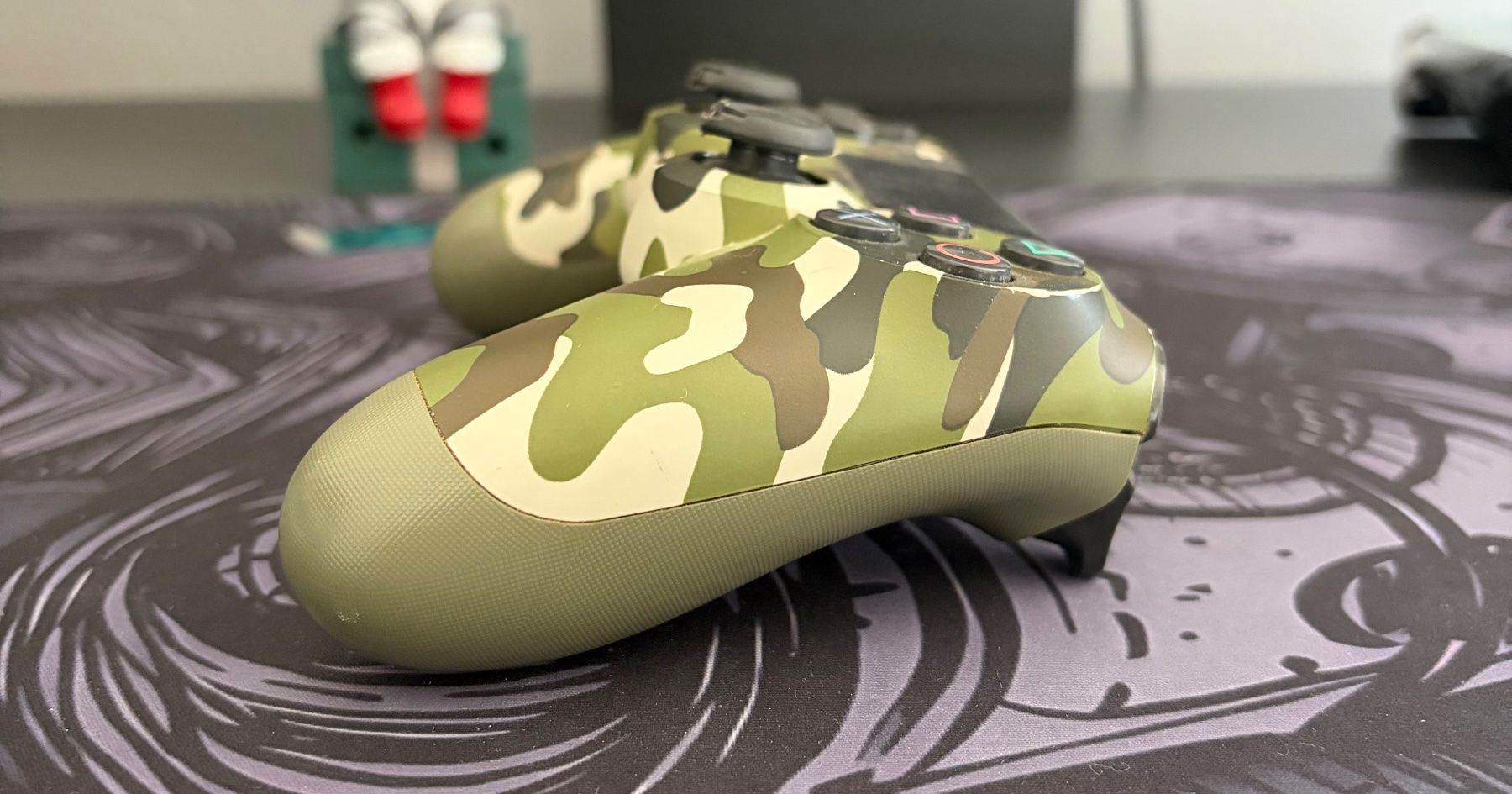 Sony Console: PS4 Controller Militäry – Usato da Wald ZH venduto da ian_5n8g 3