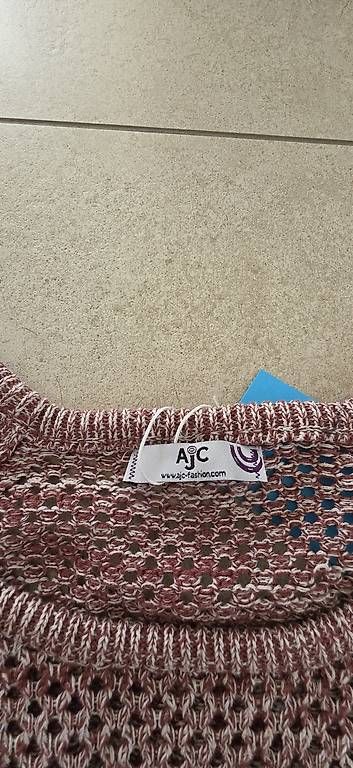 Pulls & Sweat-shirts: "Löcher" Pullover Gr.S – D'occasion à Obfelden par iNe29 1
